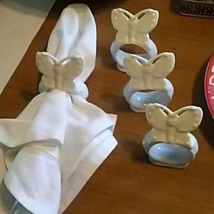 Ceramic Butterfly. Four napkin rings (4)